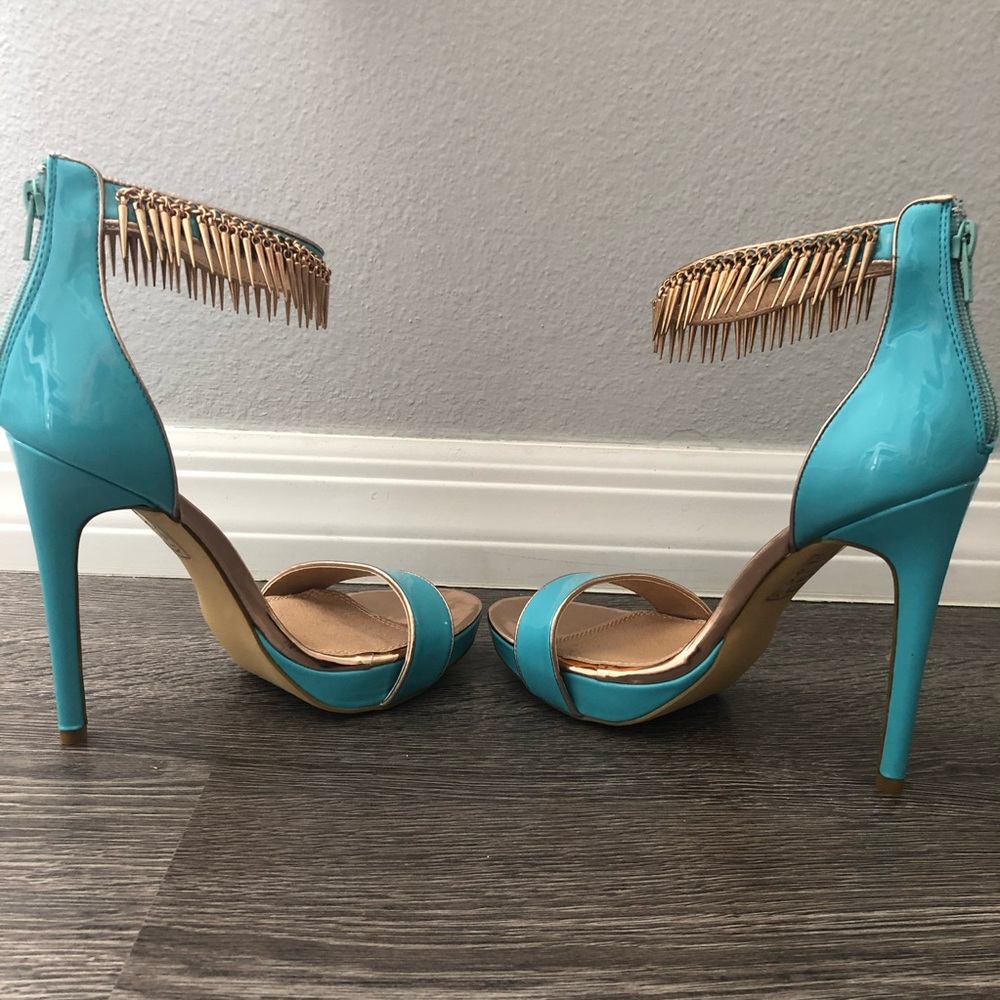 Teal heels